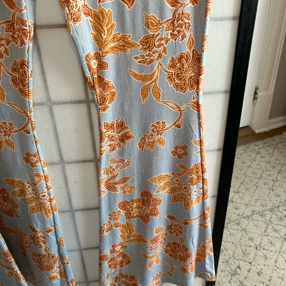 FREE PEOPLE FLARES! Light blue, Laney Wilson style - Picture 6 of 6